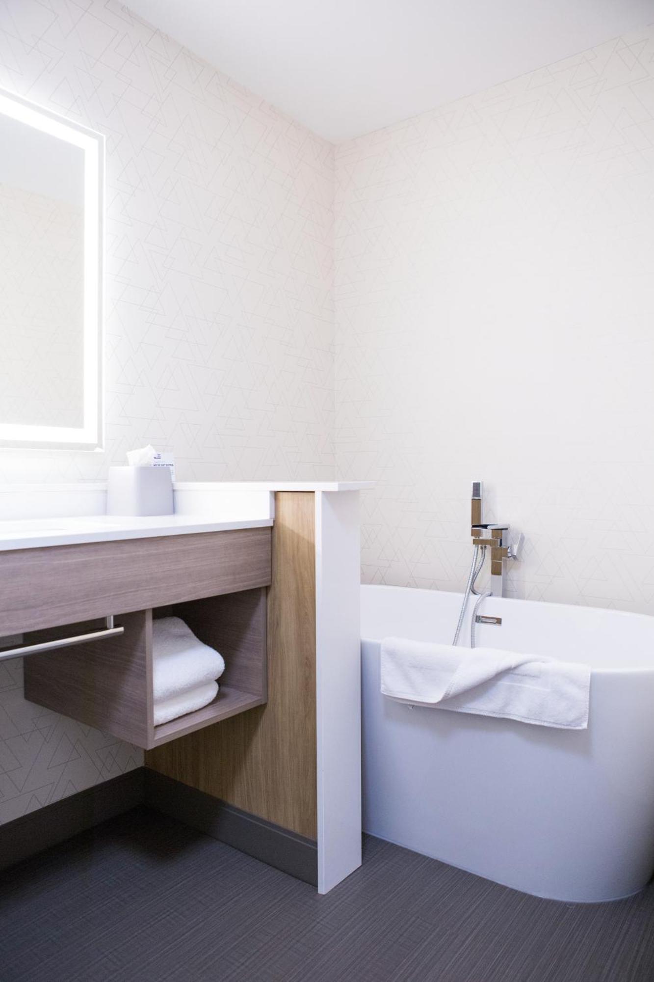 Holiday Inn Express & Suites Prince Albert - South By Ihg Eksteriør bilde